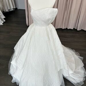 Elegant White Strapless Gown